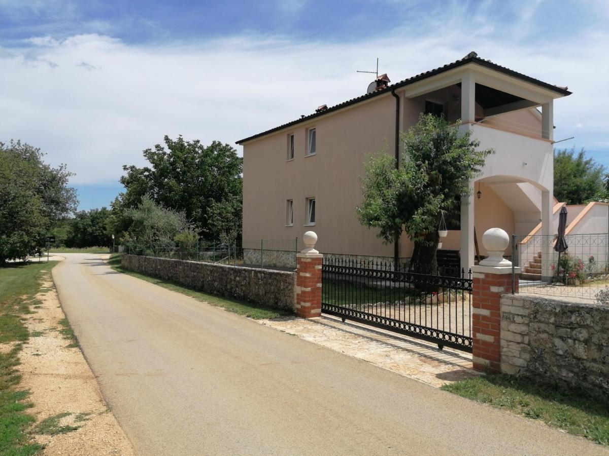 House Mario Near Rovinj Apartment *