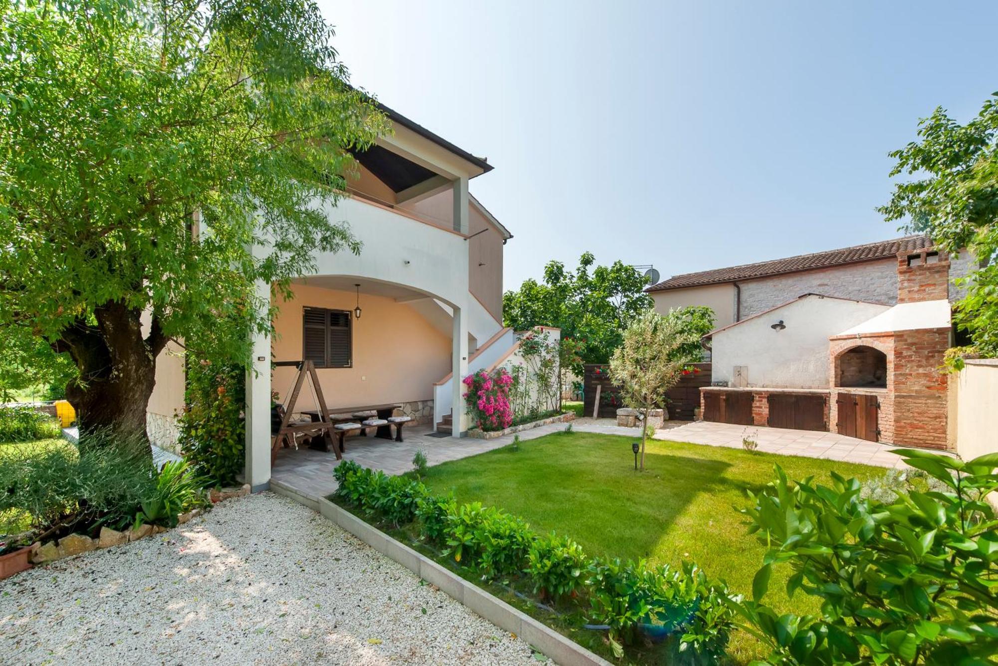 House Mario Near Rovinj Appartamento